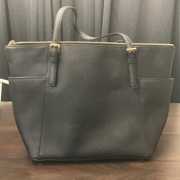 Like new Michael Kors black tote - Picture 3 of 5
